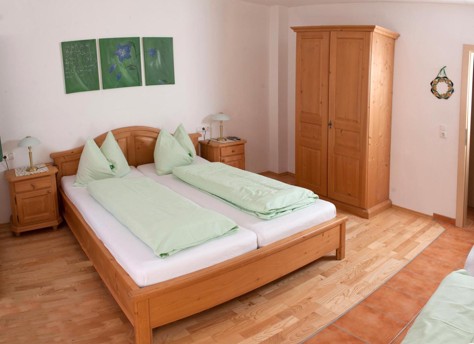 Bio-Bauernhof-Hotel Matlschweiger Lassing  Esterno foto